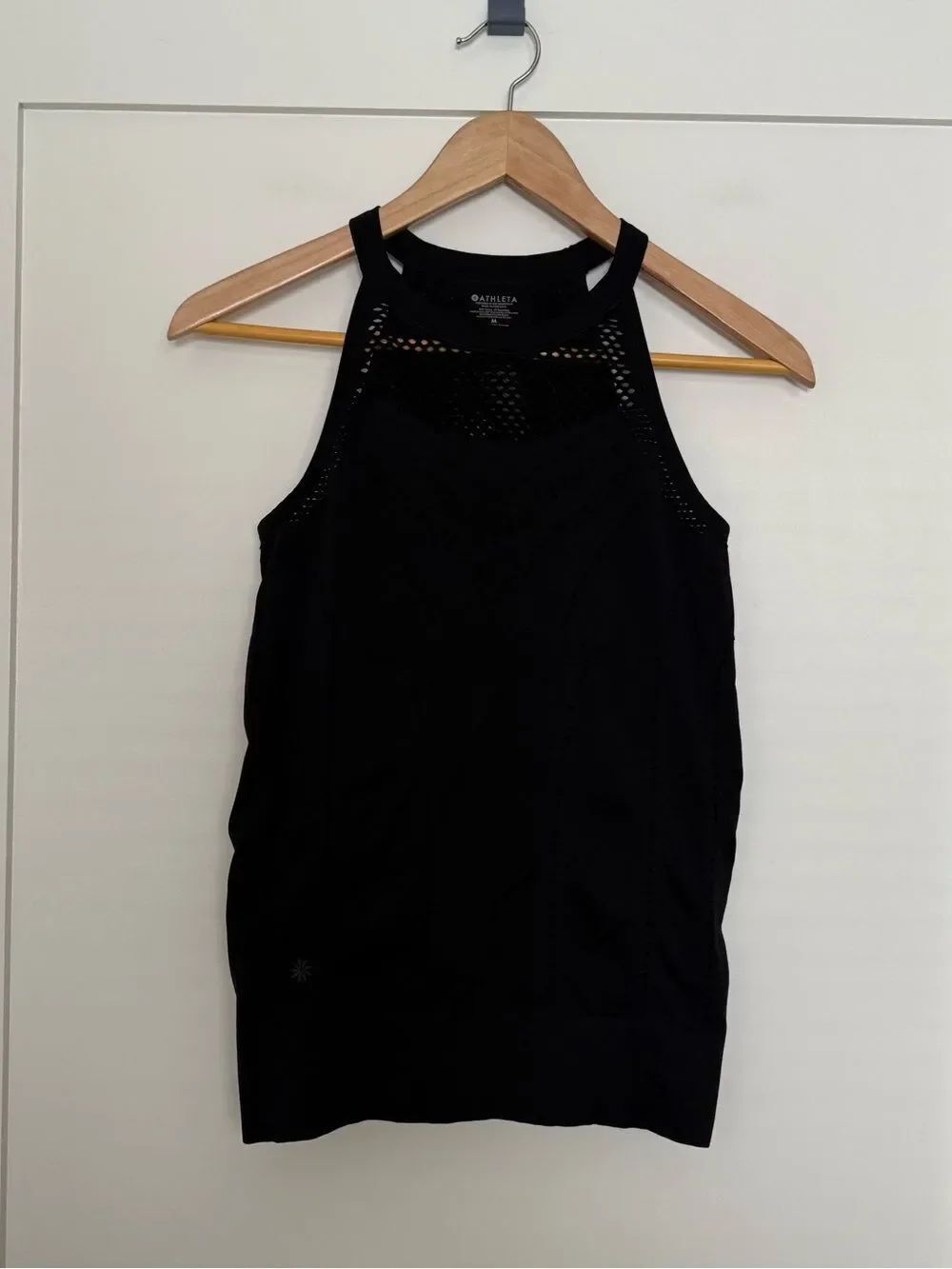 Athleta Tank Top Womens M Black Mesh Cutouts Sleeveless Stretch Activewear Gym